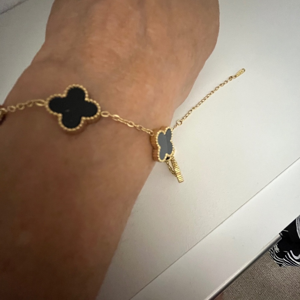Black clover bracelet